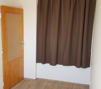 vestavěná skříň