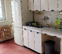 kuchyň s balkonem