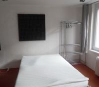 Room / pokoj