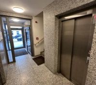 Building lobby with elevator