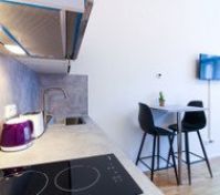 Full kitchen image 2