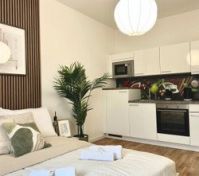Full kitchen image 1