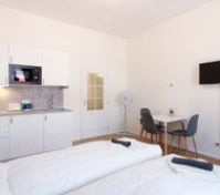 Full kitchen image 1