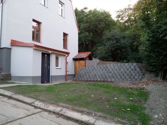 Pronájem bytu Stehelčeves