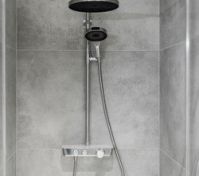 Full bathroom image 4
