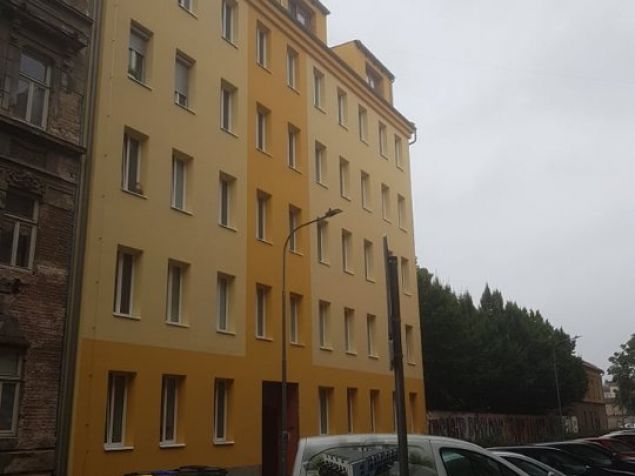 Dům