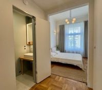 Bedroom image 4