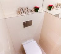 Full bathroom image 2