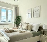 Bedroom 1 image 2
