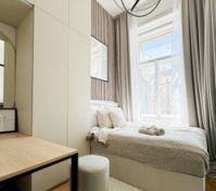 Bedroom 1 image 8