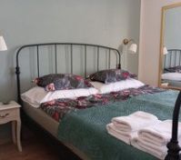 manželská postel 180 x 200