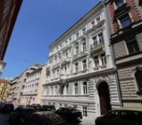 Exterior image 4