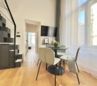 Dining area image 1