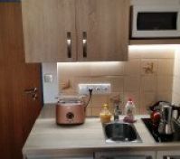 kuchyňská linka v pokoji