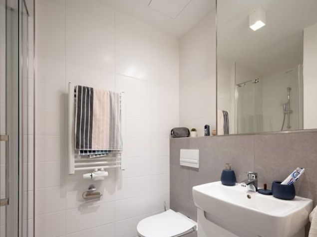 1 Toilet