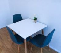 Dining area image 1