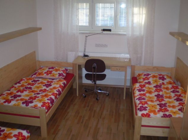 ložnice (3 lůžka-výměna lůžkovin v ceně)